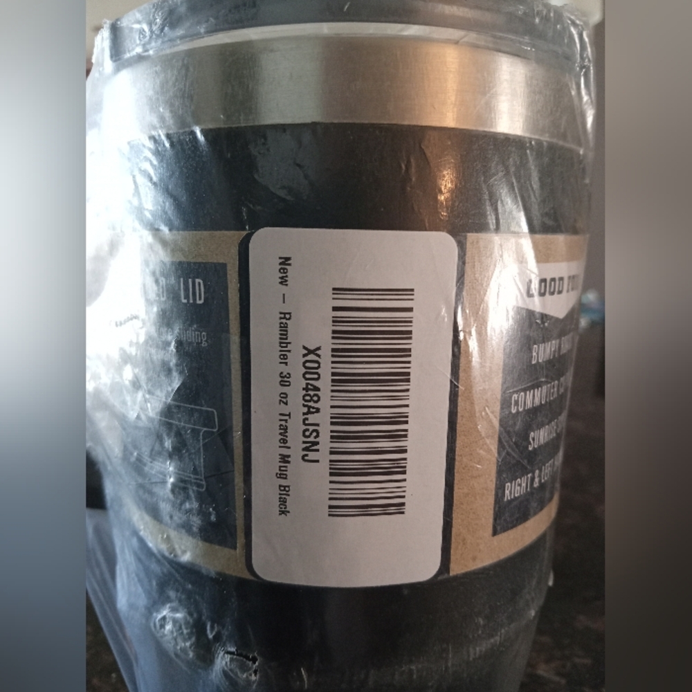 Yeti Rambler 30oz Travel Mug - Picture 2 of 5